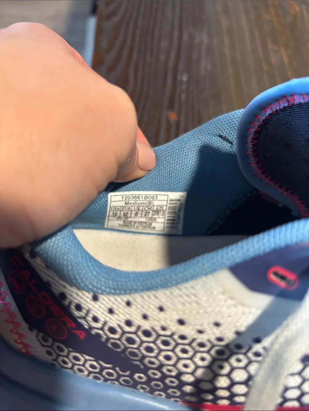 Brooks Caldera 6 Trail Women's Light Blue, White & Pink Shoes-NWOT or box
